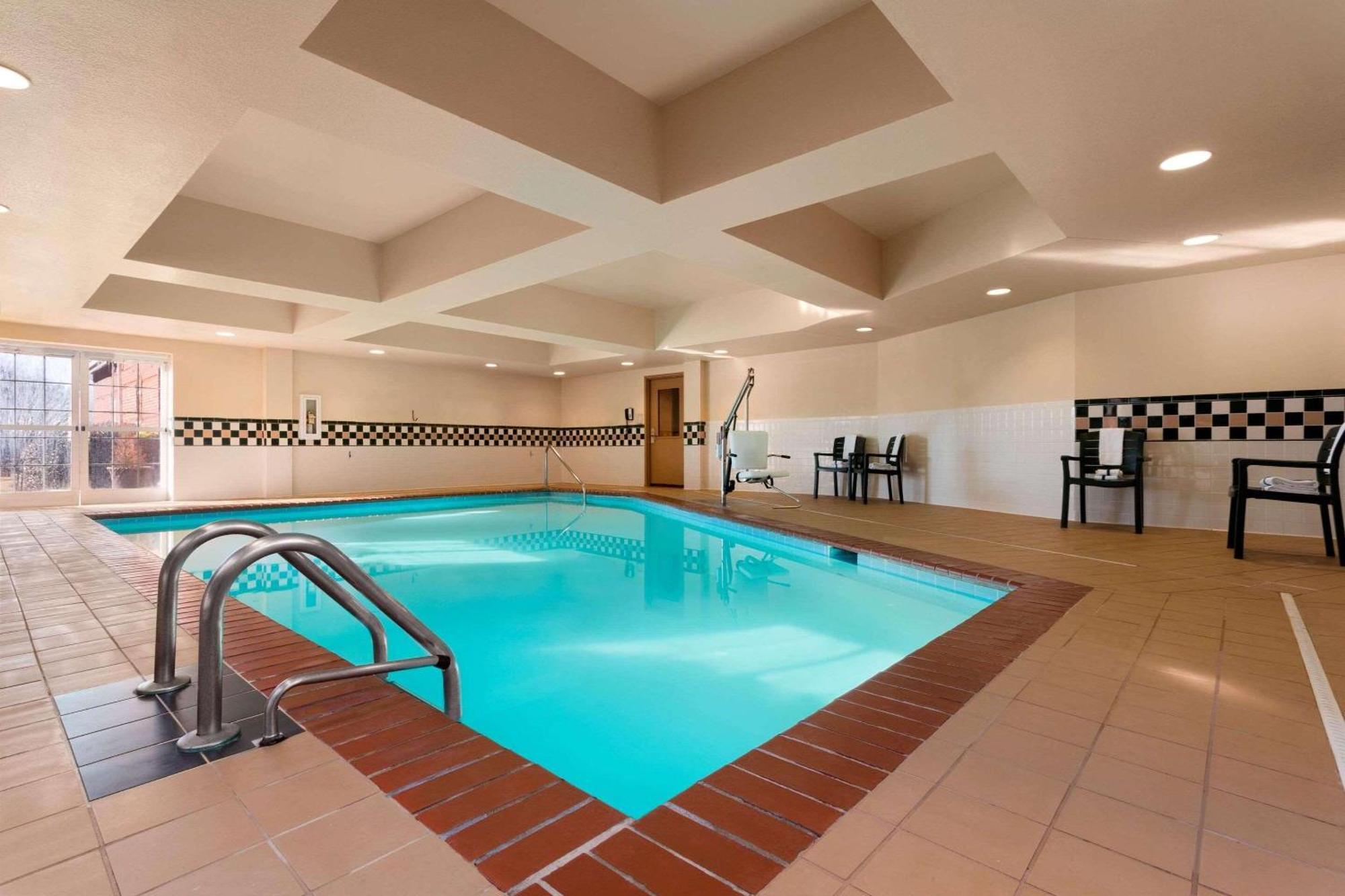Country Inn & Suites By Radisson, Anderson, Sc Luaran gambar